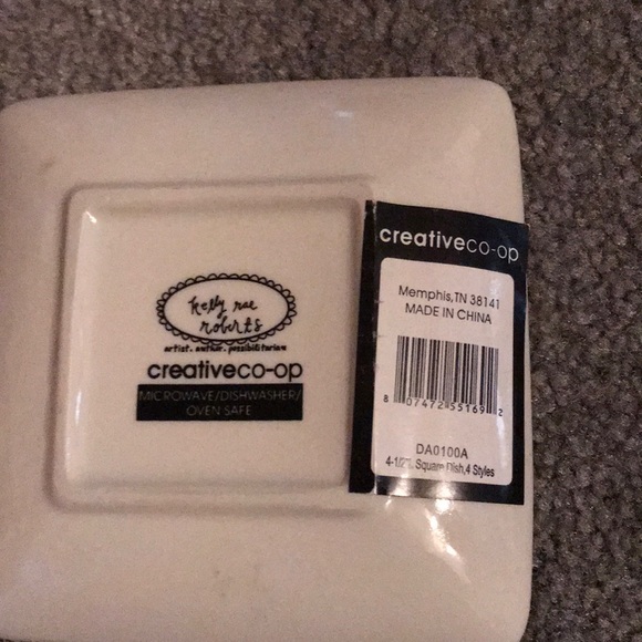 Hand towel and ring or soap dish - Picture 5 of 5